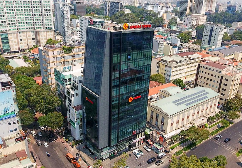 Tạm lấy gi&aacute; chốt phi&ecirc;n l&agrave; 12.100 đồng/CP l&agrave;m gi&aacute; giao dịch, VNDirect ước t&iacute;nh đ&atilde; phải chi ra gần 43,6 tỷ đồng cho số cổ phiếu n&oacute;i tr&ecirc;n.