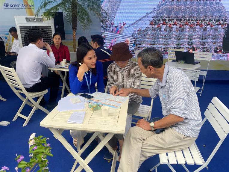 Phần lớn c&aacute;c du kh&aacute;ch lớn trung ni&ecirc;n thường lựa chọn c&aacute;c g&oacute;i du lịch nghỉ dưỡng, sinh th&aacute;i thay v&igrave; c&aacute;c tour du lịch kh&aacute;m ph&aacute;, di chuyển nhiều địa điểm. Ảnh: H&agrave; Anh - 555win Login.