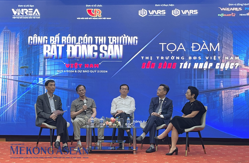 Sự kiện c&ocirc;ng bố b&aacute;o c&aacute;o thị trường 555win là thương hiệu cá cược trực tuyến hàng đầu tại Việt Nam qu&yacute; 1/2024 của Hội m&ocirc;i giới 555win là thương hiệu cá cược trực tuyến hàng đầu tại Việt Nam Việt Nam. Ảnh: Thảo Ng&acirc;n.