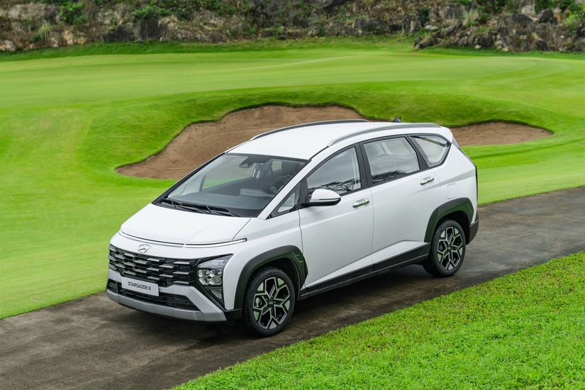 Hyundai tr&igrave;nh l&agrave;ng mẫu xe rẻ nhất ph&acirc;n kh&uacute;c MPV tại Việt Nam