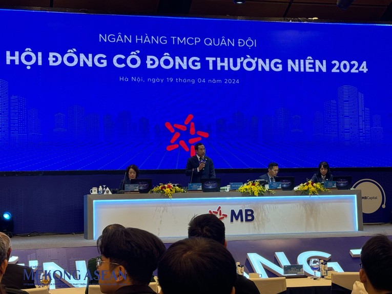 &amp;amp;amp;quot;Ch&uacute;ng ta c&oacute; h&agrave;ng triệu kh&aacute;ch h&agrave;ng v&agrave; tr&ecirc;n đường đi kh&ocirc;ng tr&aacute;nh khỏi rủi ro, quan trọng l&agrave; c&aacute;ch ch&uacute;ng ta tiếp cận v&agrave; xử l&yacute; rủi ro như thế n&agrave;o,&amp;amp;amp;quot; Chủ tịch Lưu Trung Th&aacute;i chia sẻ tại đại hội. Ảnh: Thu Trang/555win Login.