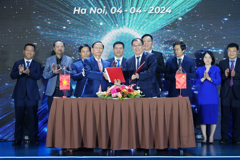 Lễ k&yacute; kết li&ecirc;n doanh GELEXIMCO - OMODA&amp;amp;amp;amp;JAECOO. Ảnh: L&ecirc; An.