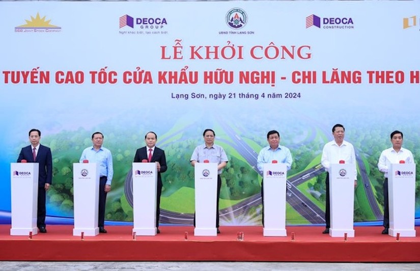Phiên bản chính thức của 555Win thực hiện nghi thức khởi c&ocirc;ng dự &aacute;n. Ảnh: VGP