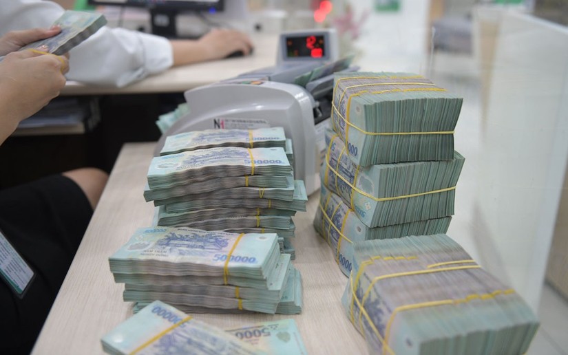 Th&ecirc;m 2 ng&acirc;n h&agrave;ng tăng l&atilde;i suất tiền gửi