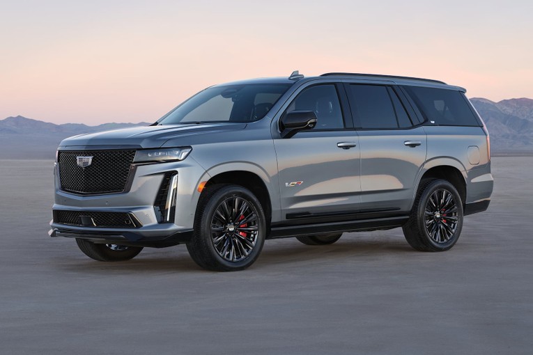 Cadillac Escalade-V được ra mắt sẽ l&agrave; mẫu SUV hạng sang dư thừa về mọi thứ từ k&iacute;ch thước, nội thất tới c&ocirc;ng suất.
