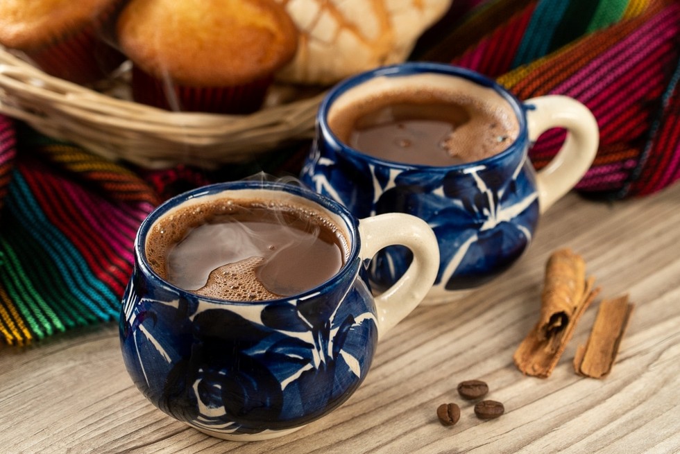 Ly Caf&eacute; de Olla độc đ&aacute;o của người Mexico. Ảnh: Kiwilimon