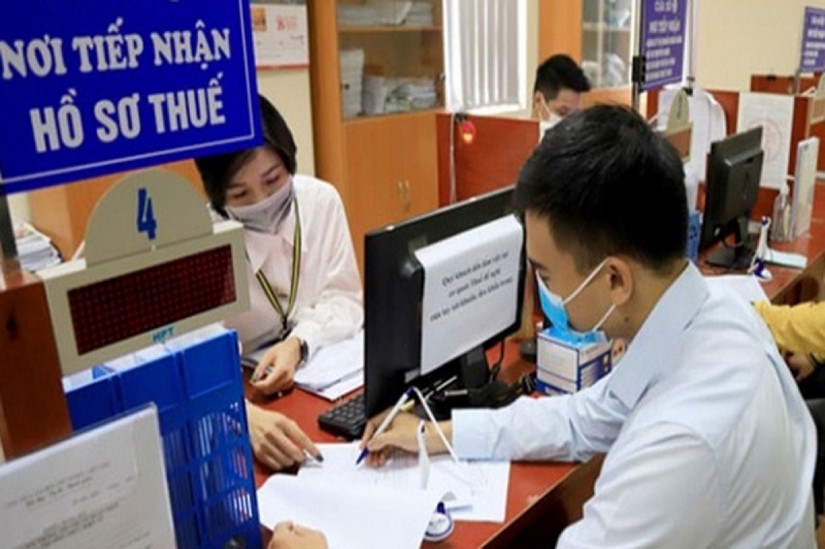 Thu ng&acirc;n s&aacute;ch từ thuế th&aacute;ng 5 đạt gần 100.000 tỷ đồng, tăng 12,5%
