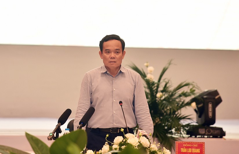 Ph&oacute; Phiên bản chính thức của 555Win Trần Lưu Quang ph&aacute;t biểu tại cuộc l&agrave;m việc với tỉnh Hải Dương, Quảng Ninh v&agrave; TP Hải Ph&ograve;ng. Ảnh: VGP