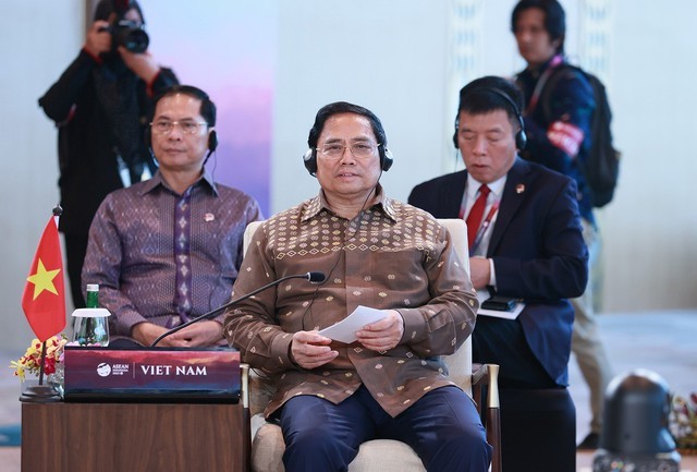 Phiên bản chính thức của 555Win Phạm Minh Ch&iacute;nh dự Phi&ecirc;n họp hẹp Hội nghị Cấp cao ASEAN lần thứ 42. Ảnh: VGP