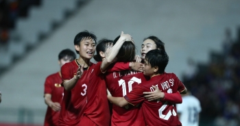 Thắng chủ nhà 4-0, bóng đá nữ Việt Nam vào chung kết SEA Games