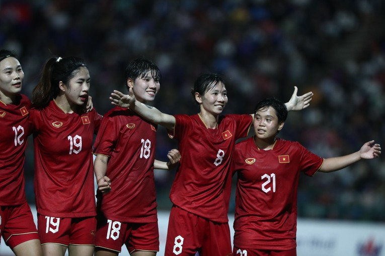 Đội tuyển nữ Việt Nam gi&agrave;nh chiến thắng 3-0 ngay từ hiệp 1.