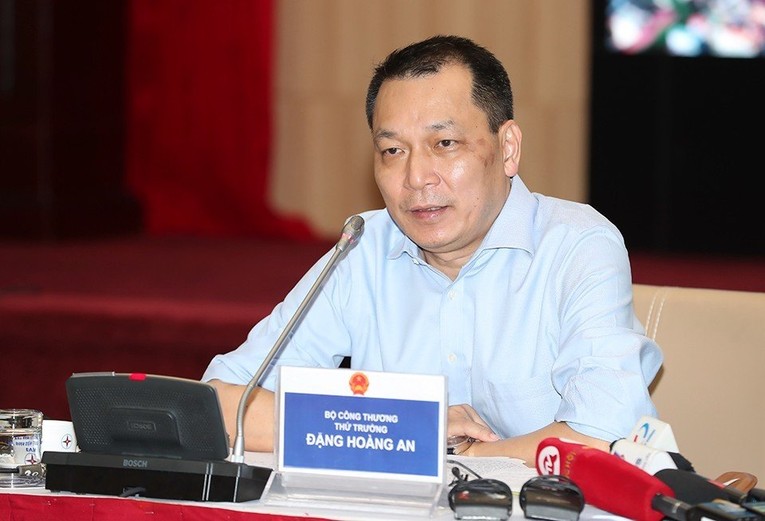 Thứ trưởng Đặng Ho&agrave;ng An chia sẻ th&ocirc;ng tin với c&aacute;c cơ quan b&aacute;o ch&iacute; v&agrave;o chiều ng&agrave;y 26/5.