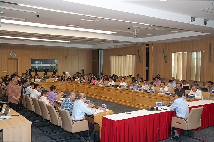 To&agrave;n cảnh buổi họp b&aacute;o.