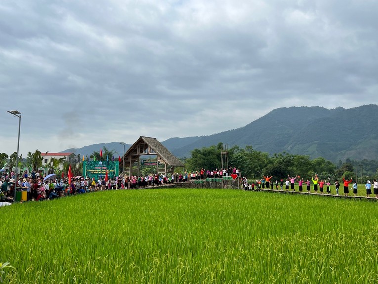 Nhiều tiềm năng du lịch tại 3 tỉnh v&ugrave;ng Đ&ocirc;ng Bắc L&agrave;o Cai.