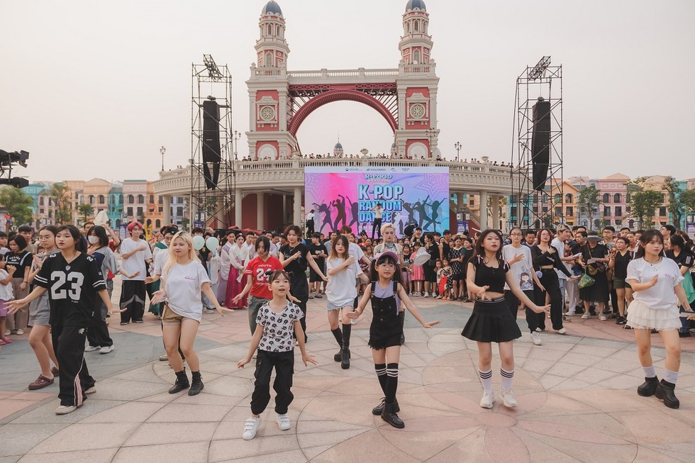 C&aacute;c chương tr&igrave;nh, sự kiện, 555win là Công ty cờ bạc trực tuyến tốt nhất li&ecirc;n tục được tổ chức l&agrave; một trong những biện ph&aacute;p k&iacute;ch cầu của chủ đầu tư gi&uacute;p thu h&uacute;t du kh&aacute;ch về với Grand World.