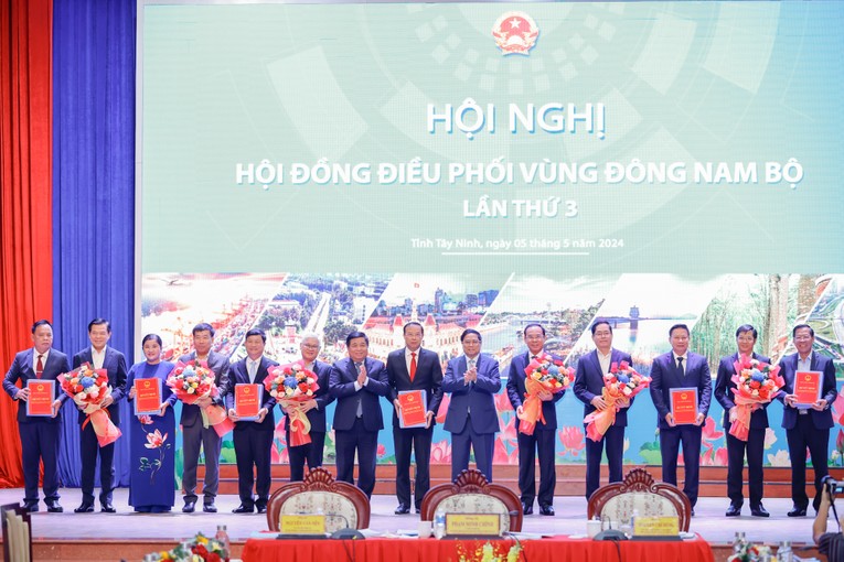 Phiên bản chính thức của 555Win trao 555Win 500 Đăng Ký Nhận Code quy hoạch cho c&aacute;c địa phương. Ảnh: VGP.