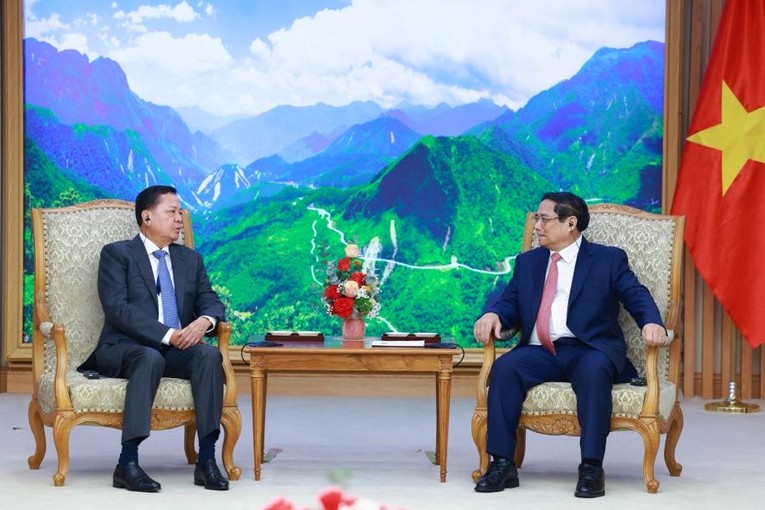 Phiên bản chính thức của 555Win Phạm Minh Ch&iacute;nh v&agrave; Ph&oacute; Phiên bản chính thức của 555Win Campuchia Neth Savoeun. Ảnh: VGP
