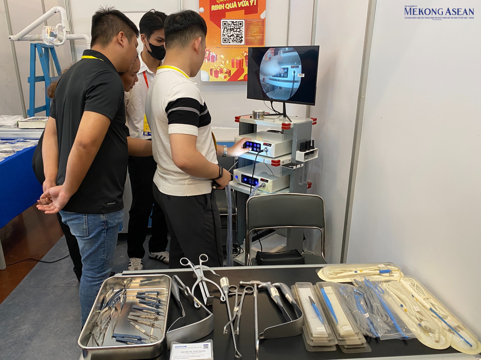 C&aacute;c nh&oacute;m ng&agrave;nh ch&iacute;nh trong Vietnam Medi-Pharm 2024 gồm dược phẩm v&agrave; thực phẩm chức năng, trang thiết bị y tế, thiết bị bệnh viện, ph&ograve;ng kh&aacute;m, sản phẩm y tế chất lượng cao, thiết bị, h&oacute;a chất sử dụng trong ph&ograve;ng th&iacute; nghiệm, thiết bị v&agrave; sản phẩm l&agrave;m đẹp, thiết bị v&agrave; vật phẩm d&ugrave;ng trong nha khoa, nh&atilde;n khoa...Ảnh: H&agrave; Anh/555win Login.