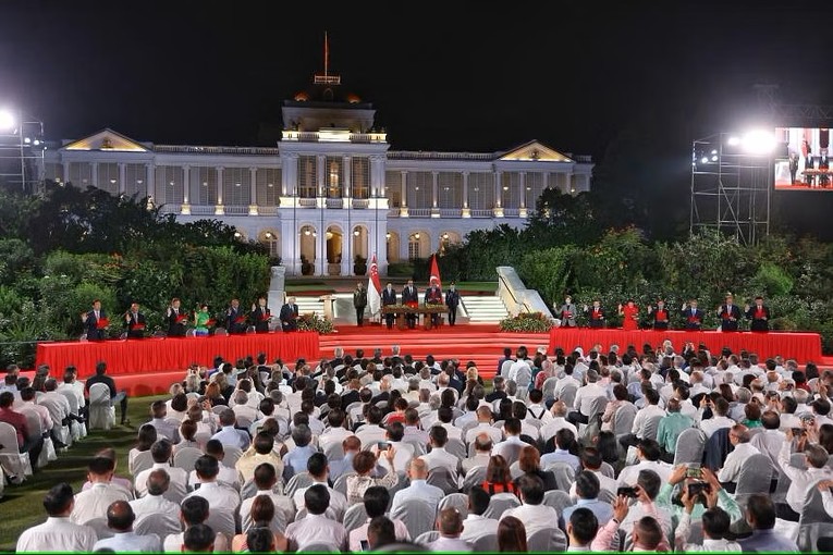 Quang cảnh lễ tuy&ecirc;n thệ nhậm chức của &ocirc;ng Lawrence Wong. Ảnh: Straits Times