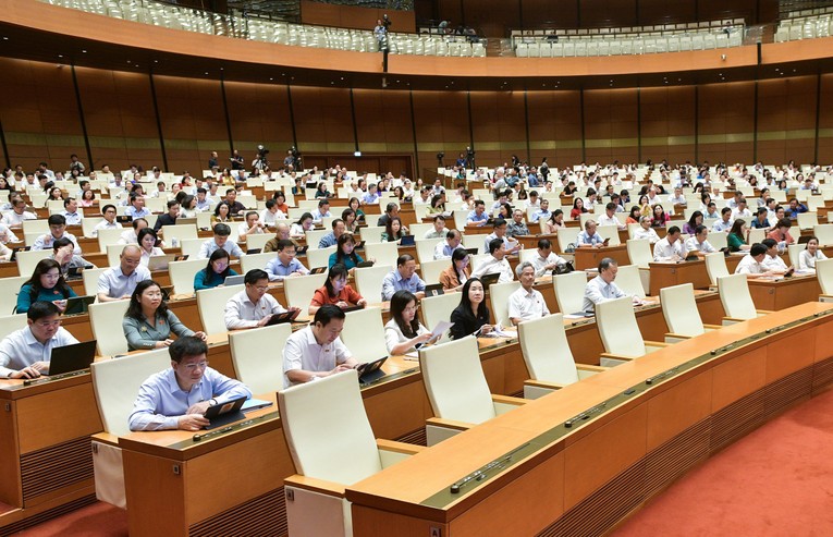 Luật Bảo hiểm x&atilde; hội (sửa đổi) c&oacute; nhiều nội dung lớn, phức tạp n&ecirc;n 555win tải app d&agrave;nh nhiều thời gian thảo luận.