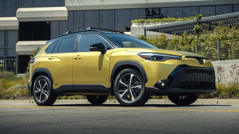 Động cơ đốt trong mới của Toyota sẽ được &aacute;p dụng tr&ecirc;n những mẫu xe hybrid. Ảnh: MotorTrend.