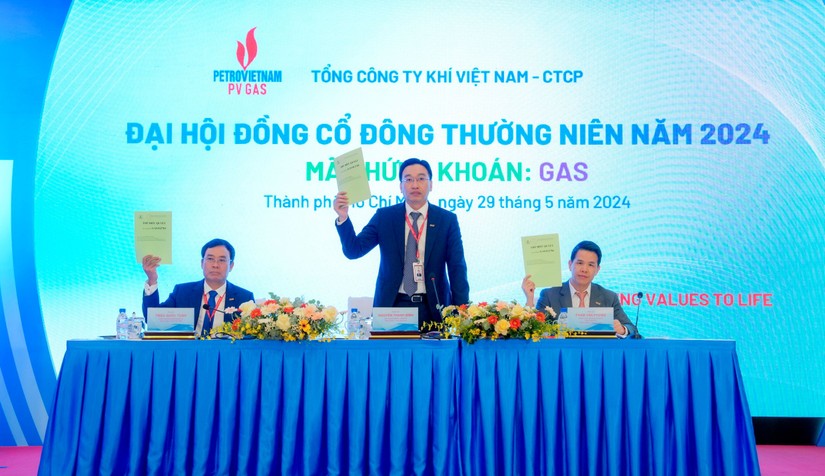 Đo&agrave;n Chủ tịch PV GAS điều h&agrave;nh đại hội. Nguồn: PV GAS.