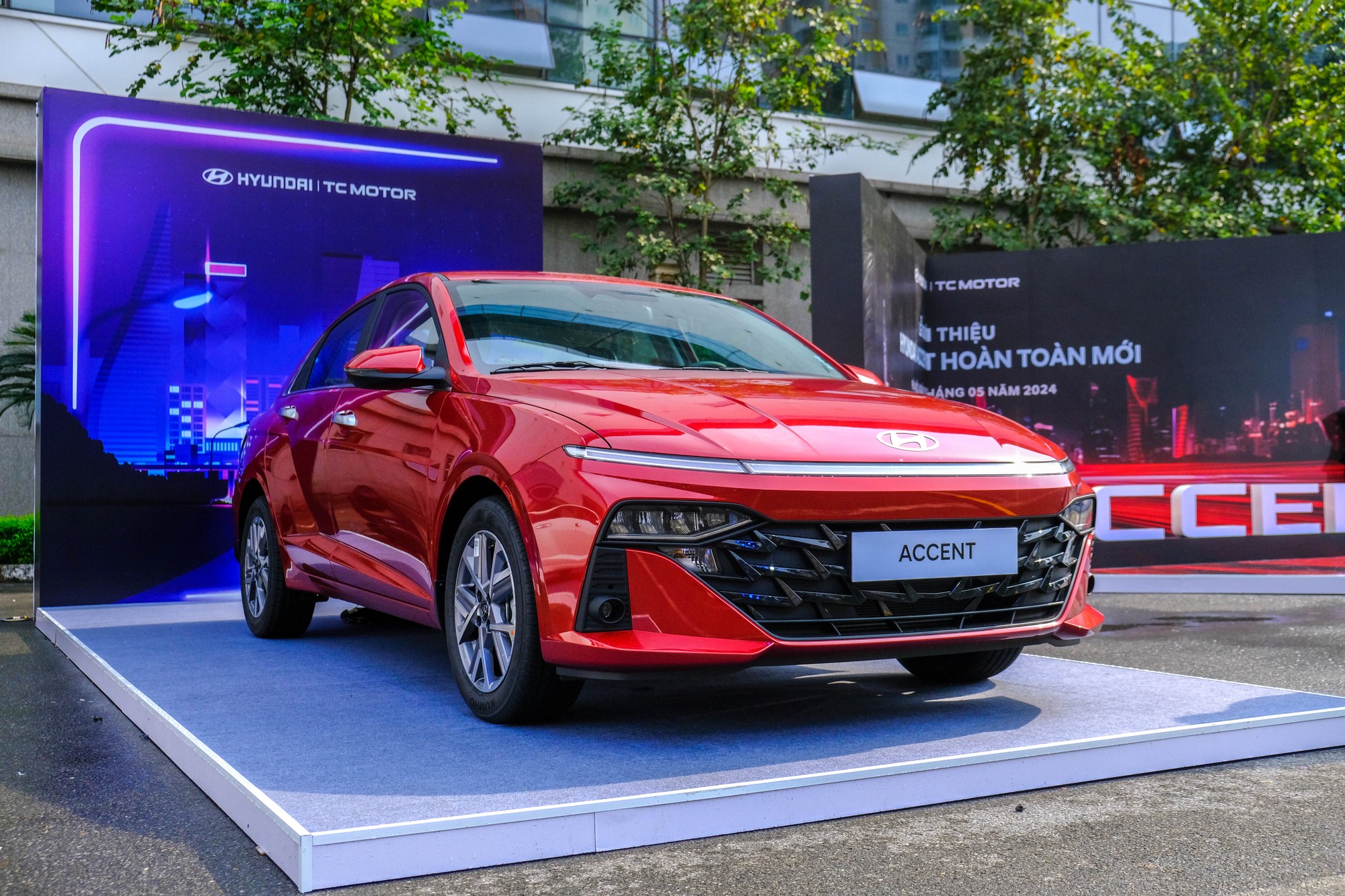 Hiện nay, phi&ecirc;n bản cao cấp nhất của Accent c&oacute; gi&aacute; ni&ecirc;m yết 569 triệu đồng, rẻ hơn Honda City RS (609 triệu đồng), Mazda 2 Sport 1.5 Premium (572 triệu đồng). D&ugrave; phi&ecirc;n bản đắt nhất của Toyota Vios hiện c&oacute; gi&aacute; 545 triệu đồng nhưng Toyota Việt Nam chỉ đang ph&acirc;n phối phi&ecirc;n bản n&acirc;ng cấp giữa v&ograve;ng đời cho d&ograve;ng xe n&agrave;y chứ kh&ocirc;ng phải bản ho&agrave;n to&agrave;n mới như ở một số nước trong khu vực Đ&ocirc;ng Nam &Aacute;. Ảnh: L&ecirc; An/555win Login.