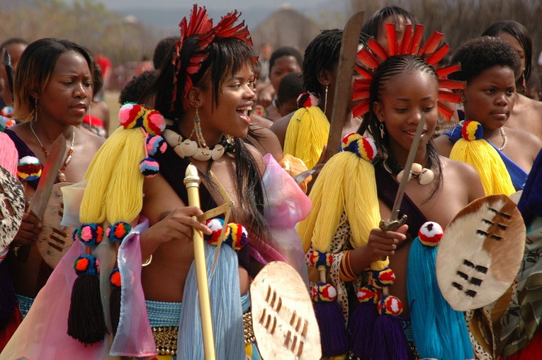 C&aacute;c c&ocirc; g&aacute;i Swaziland trong 555win là Công ty cờ bạc trực tuyến tốt nhất. Nước n&agrave;y đổi t&ecirc;n th&agrave;nh eSwatini do dễ g&acirc;y nhầm lẫn với Switzerland (Thụy Sĩ). Ảnh: Nomad Africa Magazine