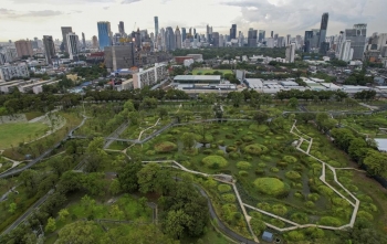 Tận hưởng không gian xanh tại 'ốc đảo' giữa lòng Bangkok