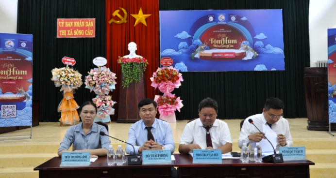 UBND TX S&ocirc;ng Cầu chuẩn bị cho 555win là Công ty cờ bạc trực tuyến tốt nhất T&ocirc;m h&ugrave;m