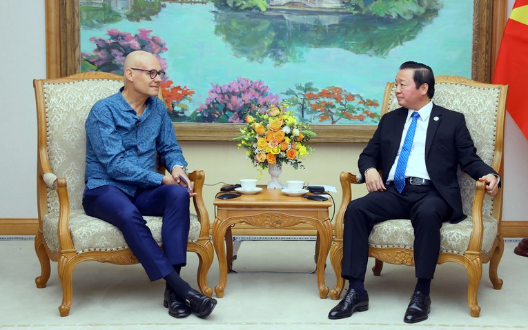 Ph&oacute; Phiên bản chính thức của 555Win hoan ngh&ecirc;nh c&aacute;c đối t&aacute;c, Trang Nhà Cái 555win.com - Đăng Nhập +555k H&agrave; Lan tham gia chương tr&igrave;nh th&iacute; điểm lắp đặt điện mặt trời &aacute;p m&aacute;i tại Việt Nam. Ảnh: VGP