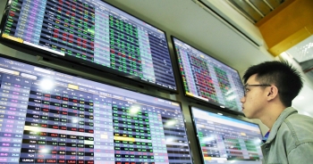 VN-Index lần đầu vượt ngưỡng 1.090 điểm từ cuối tháng 1/2023