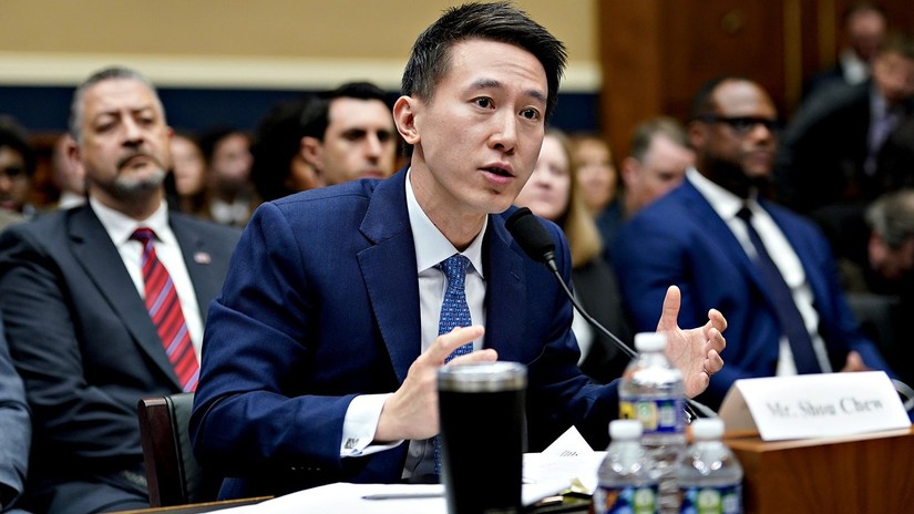 Gi&aacute;m đốc điều h&agrave;nh TikTok Chew Shou Zi. Ảnh: Reuters