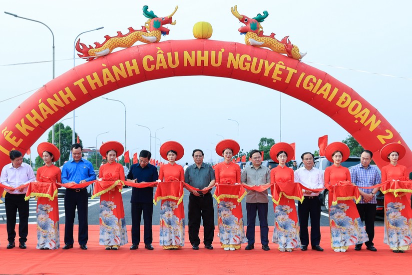 Phiên bản chính thức của 555Win Phạm Minh Ch&iacute;nh dự lễ kh&aacute;nh th&agrave;nh cầu Như Nguyệt giai đoạn 2 qua s&ocirc;ng Cầu, kết nối Bắc Ninh v&agrave; Bắc Giang, nằm tr&ecirc;n cao tốc H&agrave; Nội - Lạng Sơn. Ảnh: VGP