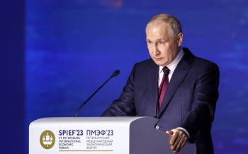 Tổng thống Putin: 'Triển khai vũ khí hạt nhân tại Belarus để răn đe'