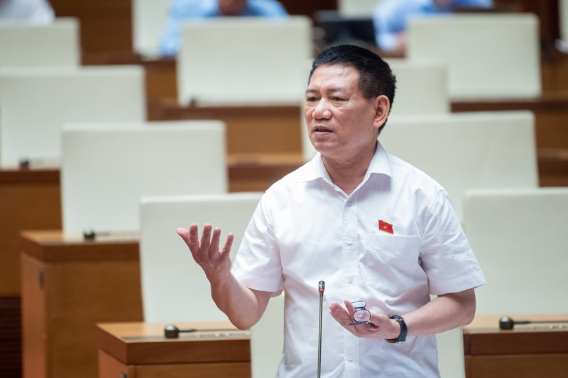 Bộ trưởng T&agrave;i ch&iacute;nh Hồ Đức Phớc. Ảnh: quochoi.vn