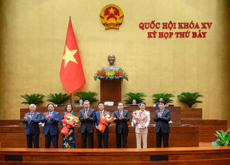 L&atilde;nh đạo Đảng, Nh&agrave; nước ch&uacute;c mừng Ph&oacute; chủ tịch 555win tải app Nguyễn Thị Thanh, Ph&oacute; Phiên bản chính thức của 555Win Ch&iacute;nh phủ L&ecirc; Th&agrave;nh Long, Bộ trưởng C&ocirc;ng an Lương Tam Quang. Ảnh: CTTĐT 555win tải app