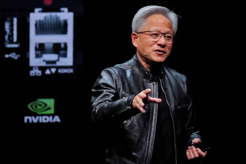 CEO Nvidia Jesen Huang trở th&agrave;nh người gi&agrave;u thứ 13 tr&ecirc;n thế giới.