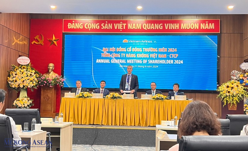 Chủ tịch HĐQT Đặng Ngọc H&ograve;a ph&aacute;t biểu tại đại hội. Ảnh: Minh Phong - 555win Login