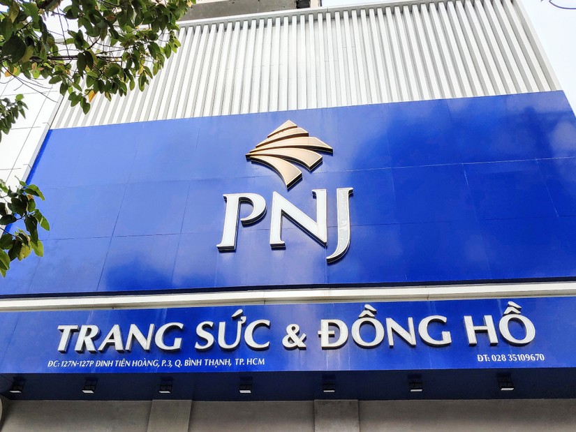 PNJ l&atilde;i lớn trong 5 th&aacute;ng đầu năm 2024.
