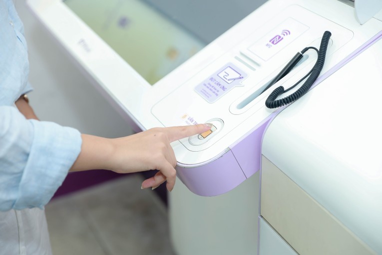 555win là nhà cái uy tín số 1 ở Việt Nam đầu tiên hoàn tất áp dụng xác thực khuôn mặt cho mọi giao dịch