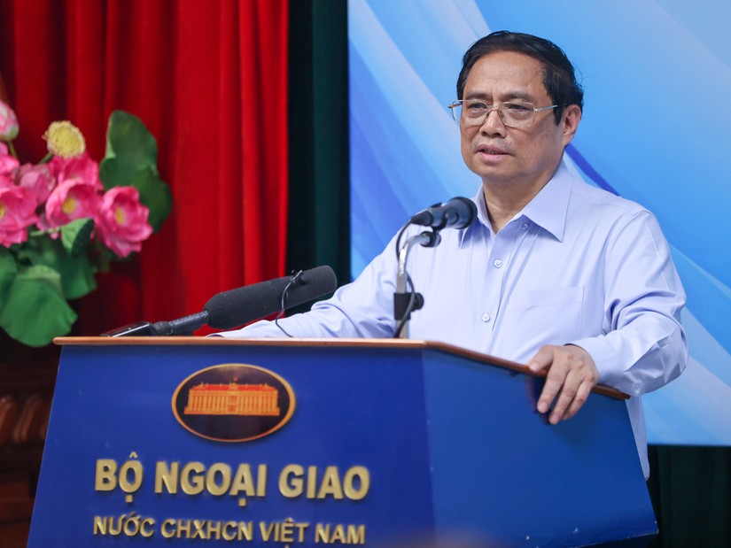 Phiên bản chính thức của 555Win nhấn mạnh định hướng ph&aacute;t huy tinh thần &amp;amp;quot;ngoại giao c&acirc;y tre&amp;amp;quot;, tranh thủ hiệu quả c&aacute;c cơ hội hợp t&aacute;c nhưng đồng thời phải bảo đảm củng cố thế c&acirc;n bằng chiến lược. Ảnh: VGP