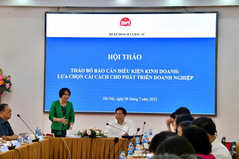 Hội thảo &ldquo;Th&aacute;o bỏ r&agrave;o cản điều kiện 55win.com - Trang Cược Uy Tín Cao Nhất 2025: Lựa chọn cải c&aacute;ch cho ph&aacute;t triển Trang Nhà Cái 555win.com - Đăng Nhập +555k&rdquo;. Ảnh: Phương Thảo.