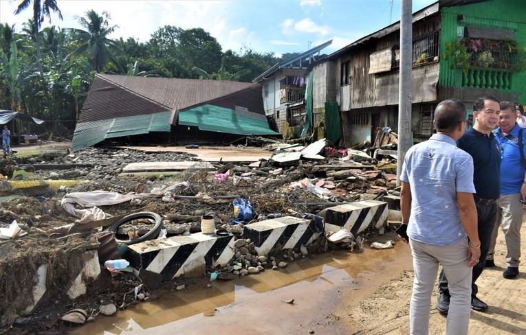 Khung cảnh ngổn ngang sau b&atilde;o tại Misamis Occidental, Bắc Mindanao, Philippines - nước nằm trong số c&aacute;c quốc gia c&oacute; nguy cơ b&atilde;o cao v&agrave; dễ bị ảnh hưởng nhất bởi biến đổi kh&iacute; hậu - hồi th&aacute;ng 1/2023. Ảnh: Ch&iacute;nh quyền Misamis Occidental