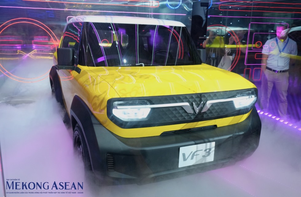 K&iacute;ch thước xe nhỏ gọn nhưng khoảng s&aacute;ng gầm đạt mức vượt trội trong ph&acirc;n kh&uacute;c nhờ được trang bị bộ la-zăng 16 inch, gi&uacute;p xe tự tin hơn tr&ecirc;n những đoạn đường địa h&igrave;nh phức tạp. Ảnh: H&agrave; Anh