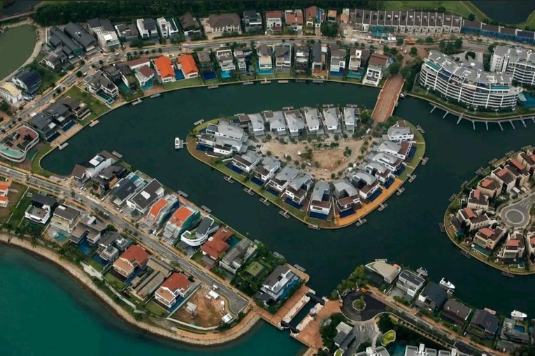 Khu Sentosa Cove tại Singapore. Ảnh: Edgar Su.