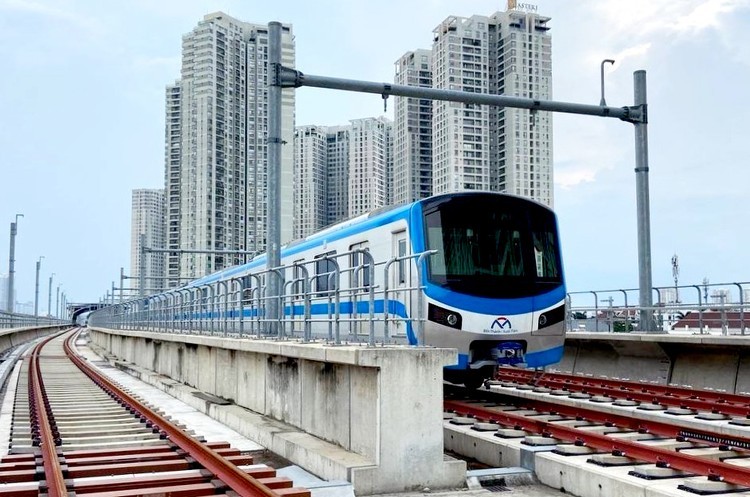 Tuyến Metro số 1 (Bến Th&agrave;nh - Suối Ti&ecirc;n) hiện c&oacute; tổng chiều d&agrave;i gần 20 km.