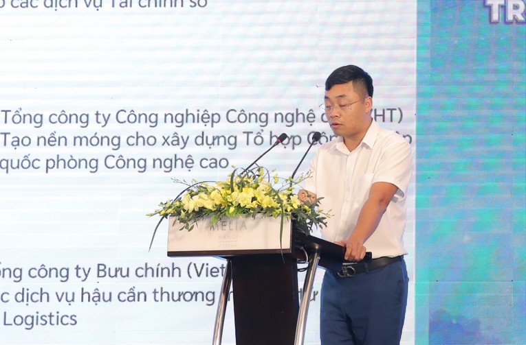 Ảnh t&aacute;c giả