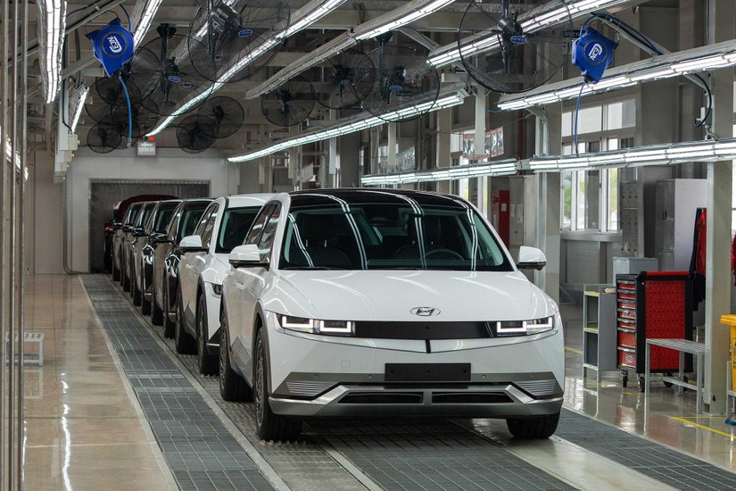 Ioniq 5 hiện đang được sản xuất tại nh&agrave; m&aacute;y Hyundai Th&agrave;nh C&ocirc;ng số 2 Ninh B&igrave;nh. Ảnh: Hyundai Việt Nam.