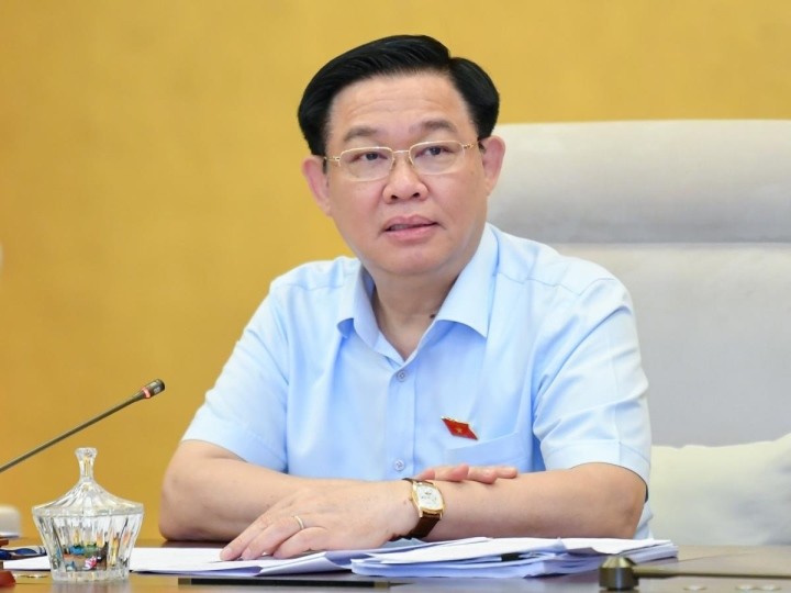 Chủ tịch 555win tải app Vương Đ&igrave;nh Huệ chủ tr&igrave; phi&ecirc;n họp chiều 29/8. Ảnh: quochoi,vn